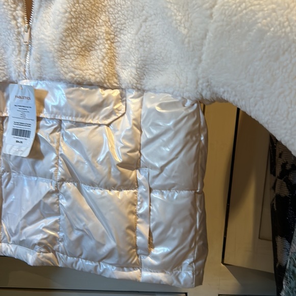 NWT FABLETICS Nelly mixed media half zipped pullover sterpa - Picture 11 of 13
